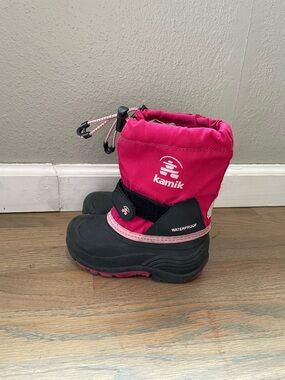 Kamik Kids Waterproof Winter Boots Pink & Black Size  9 Toddler